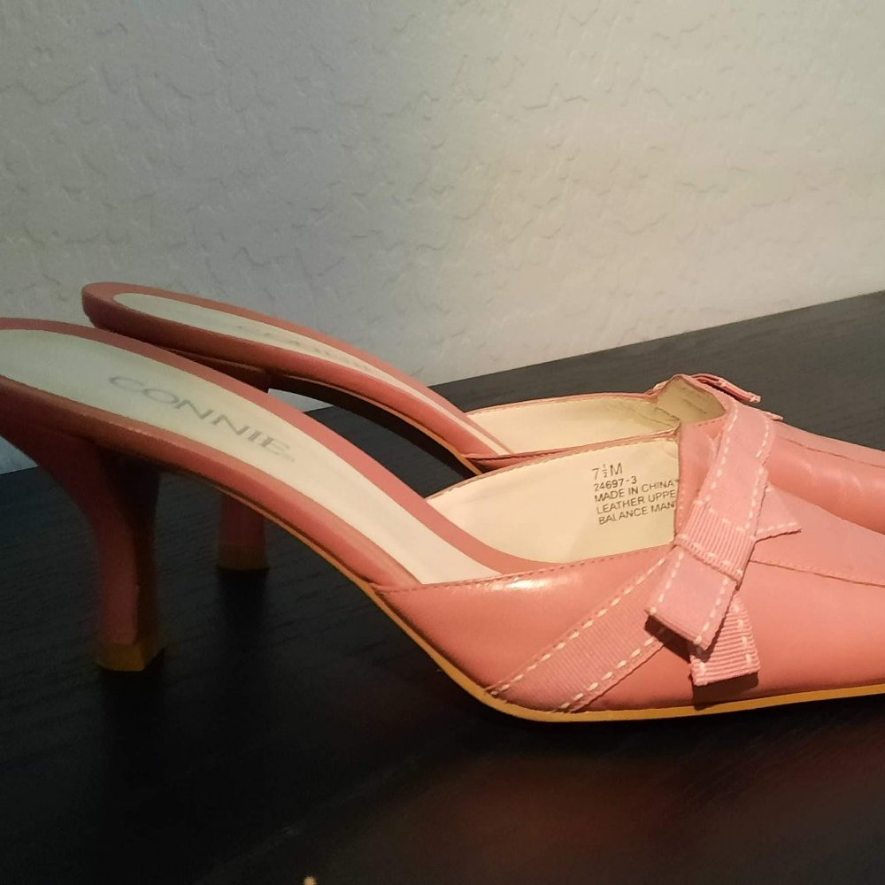 Women's Pump